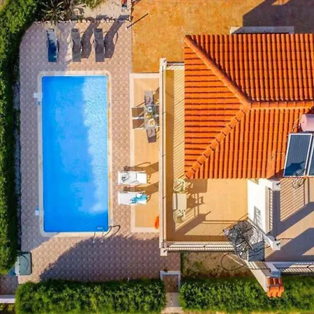 Villa Valley 3 Polis