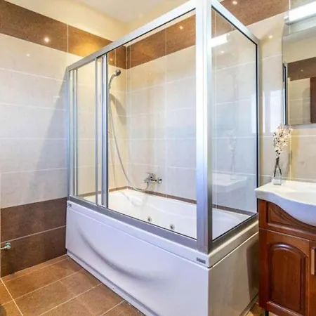 Valley 3 Villa Polis