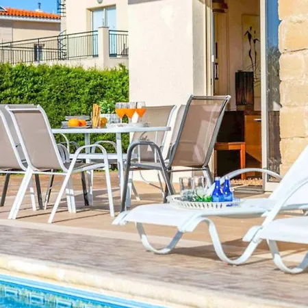 Villa Valley 3 Polis