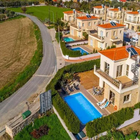 Villa Valley 3 Polis